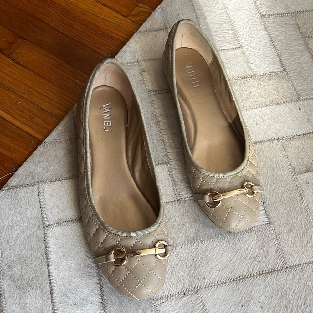 VANELI flat leather ballerinas with gold buckle, size 8.5